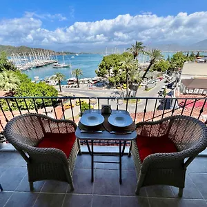 https://mek-homes-1.aegeanhotels.net